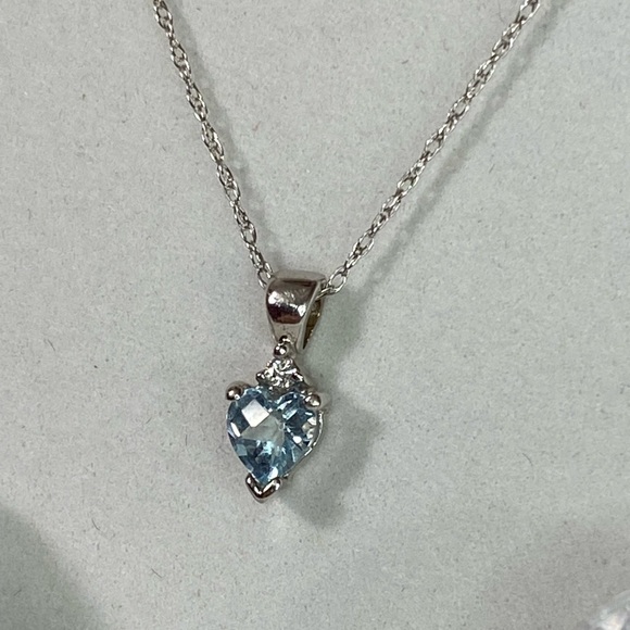 14K WHITE GOLD aquamarine and diamond heart necklace 18” REAL GOLD - Picture 4 of 15